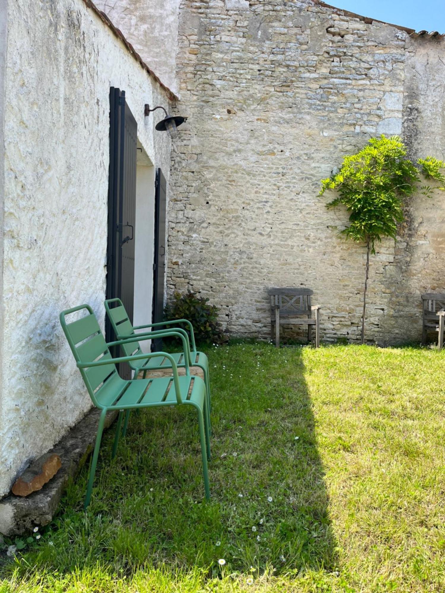 Elegante Maison Familiale Au Coeur Des Remparts De La Citadelle Le Château-dʼOléron Kültér fotó